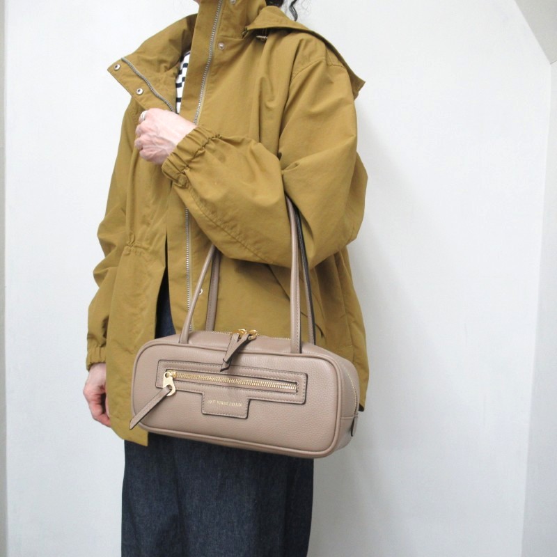 ANTI FARME DESIGN  カウレザー横長ボストン /GRE17